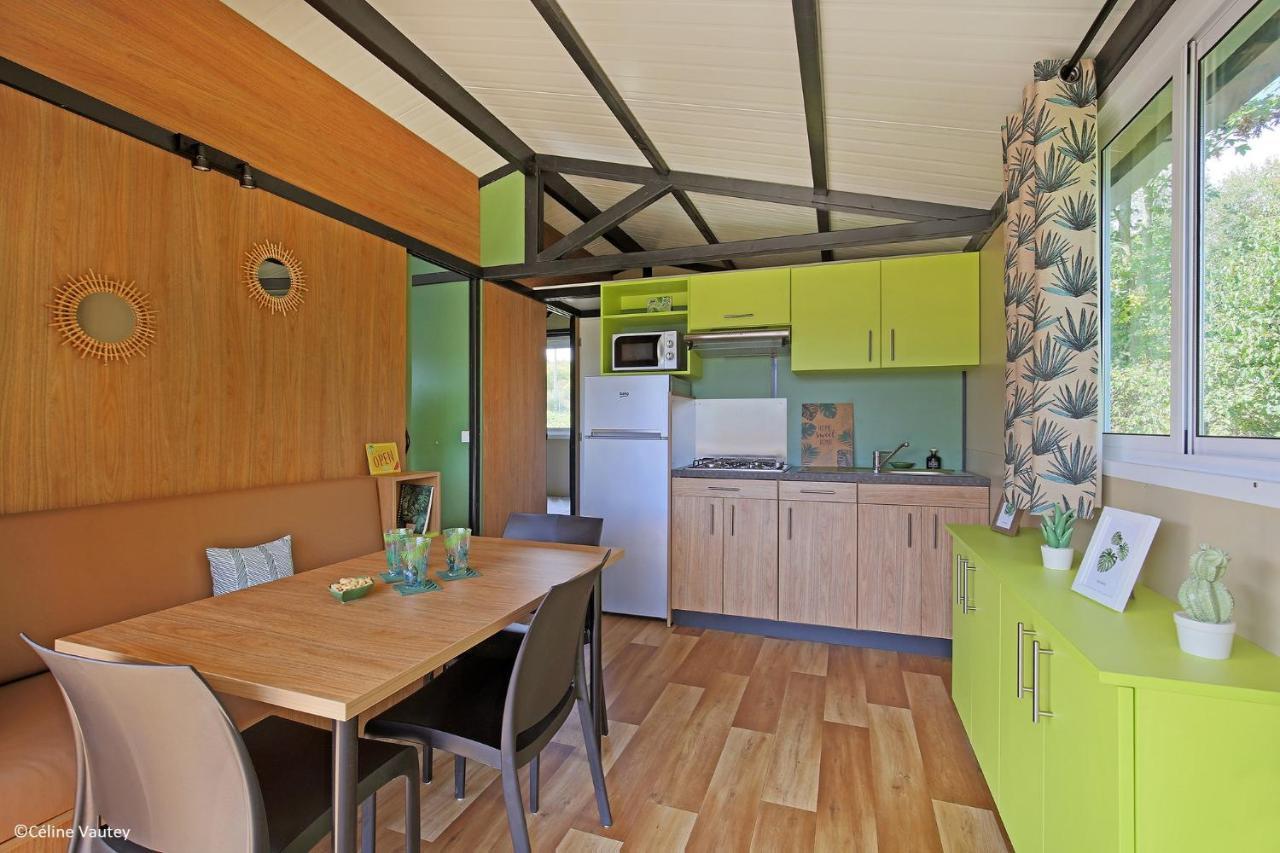 Camping Des Loisirs Evron Ξενοδοχείο Δωμάτιο φωτογραφία